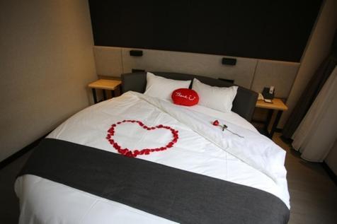 Thank Inn Plus Jiangsu Zhenjiang Jiangkou District Hongdou Square Ngoại thất bức ảnh