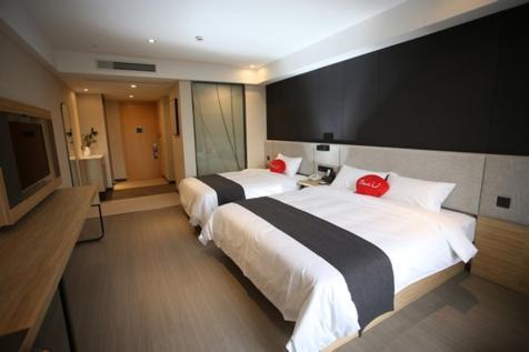 Thank Inn Plus Jiangsu Zhenjiang Jiangkou District Hongdou Square Ngoại thất bức ảnh
